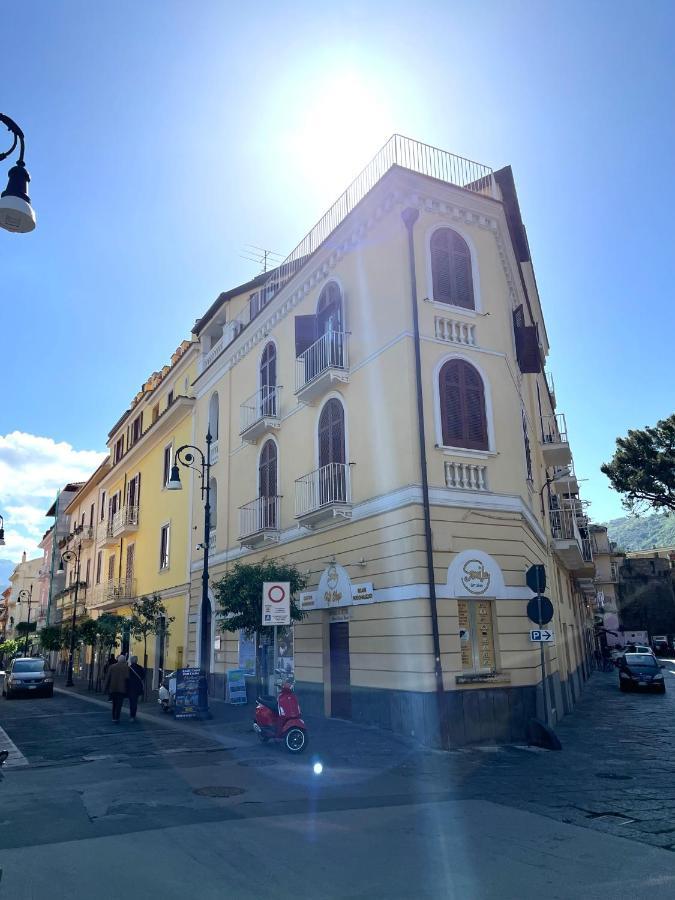 فندق Sorrento Street View المظهر الخارجي الصورة